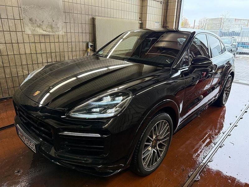 Schwarz Gebraucht 2022 Porsche Cayenne Coupe Platinum Edition Coupé | 66.490 € - Bild 1/4