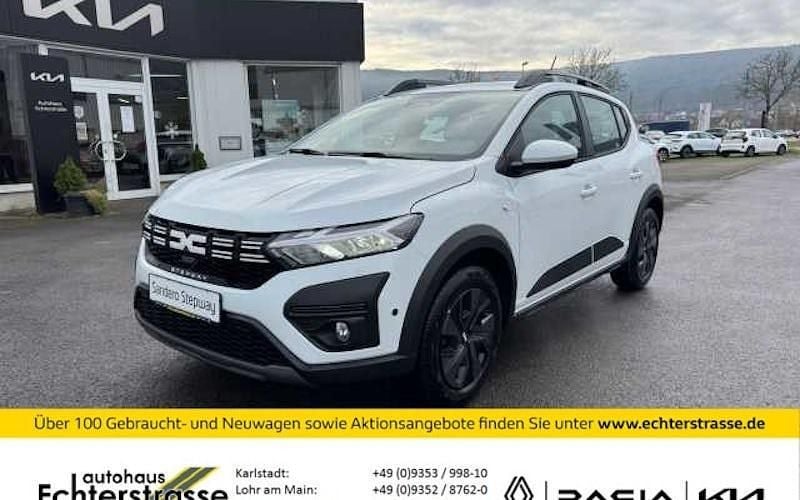Weiß Gebraucht 2024 Dacia Sandero Expression Kleinwagen | 18.740 € (Fairer Preis) - Bild 1/4