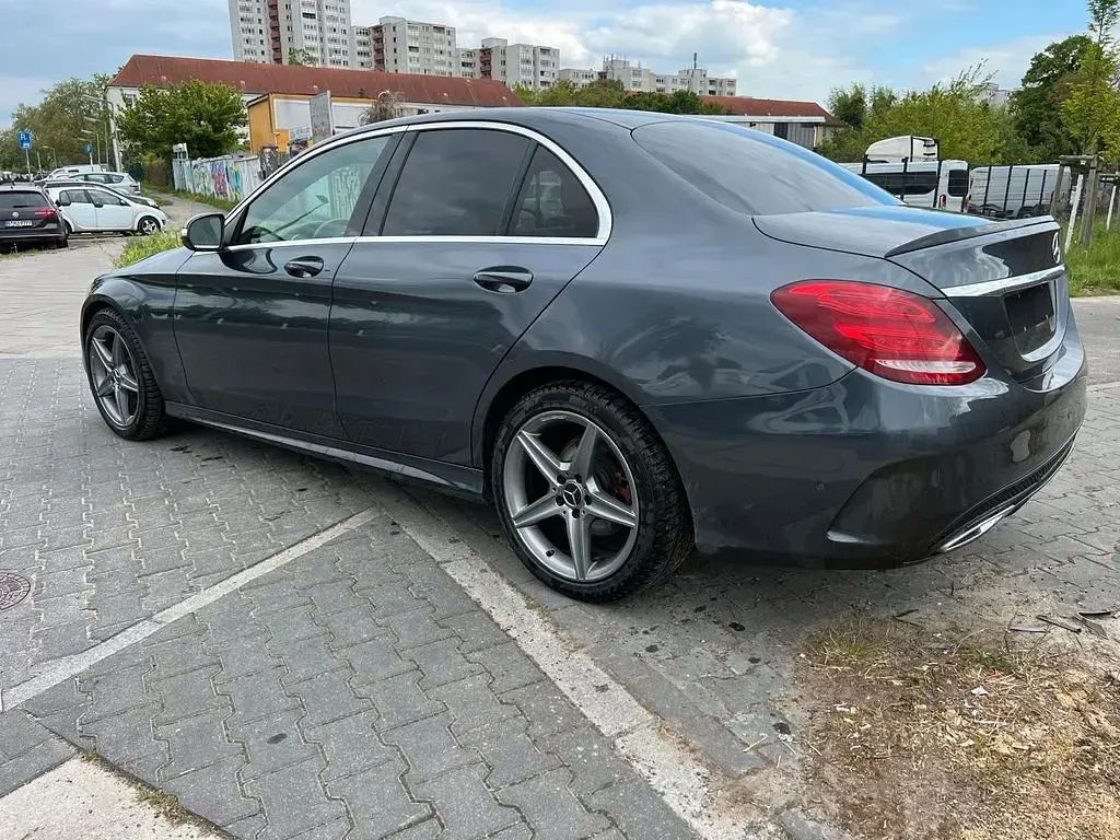 Gebraucht Mercedes C250 AMG line 204 PS (150 kW) 2014 Grau Limousine