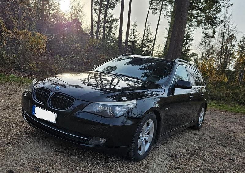 Schwarz Gebraucht 2009 BMW 525 Kombi | 4.700 € (Superpreis) - Bild 1/4