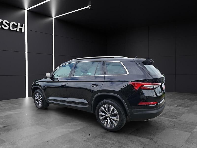 Gebraucht Skoda Kodiaq Style 150 PS (110 kW) 2024 Schwarzmagic perleffekt SUV