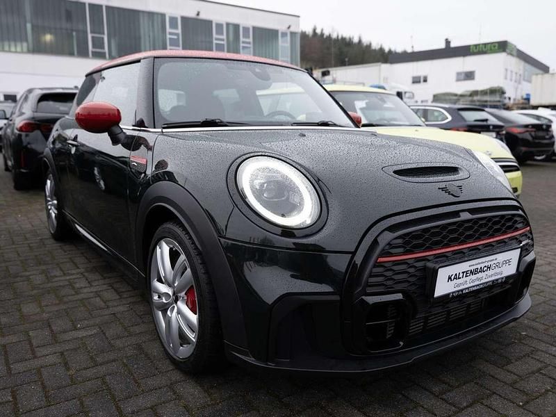 Gebraucht Mini John Cooper Works 231 PS (169 kW) 2022 Grün Kleinwagen