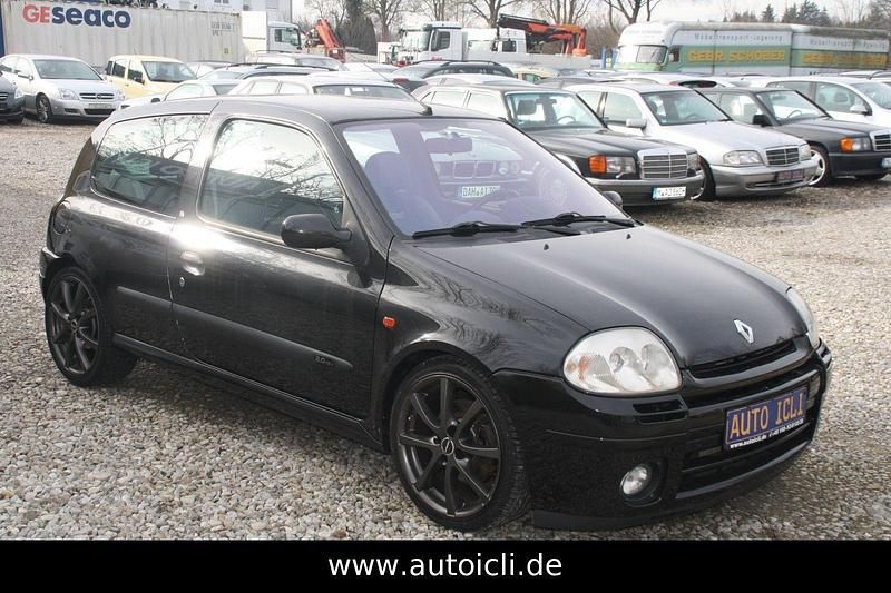 Gebraucht Renault Clio 169 PS (124 kW) 2000 Schwarz Coupé