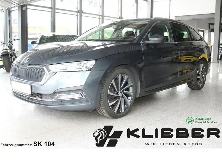 Brilliantsilber metallic met. Gebraucht 2020 Skoda Octavia Style Kombi | 17.979 € (Superpreis) - Bild 1/2