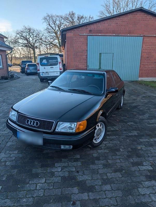 Schwarz Gebraucht 1990 Audi 100 Limousine | 6.500 € - Bild 1/4