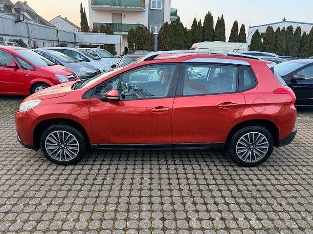 Gebraucht Peugeot 2008 Active 92 PS (67 kW) 2015 Rot SUV