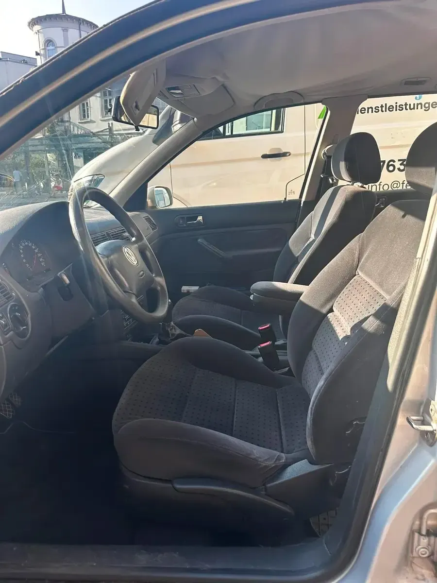 Gebraucht VW Golf III 101 PS (74 kW) 1998 Silber Limousine