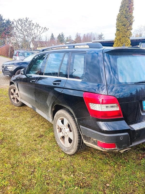 Gebraucht Mercedes GLK220 205 PS (150 kW) 2011 Schwarz SUV