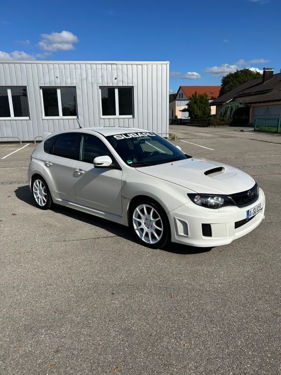 Weiß Gebraucht 2011 Subaru Impreza Limousine | 18.500 € (Fairer Preis) - Bild 1/4