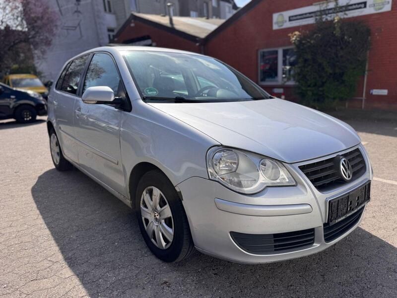 Silber Gebraucht 2005 VW Polo Comfortline Kleinwagen | 1.150 € (Guter Preis) - Bild 1/4