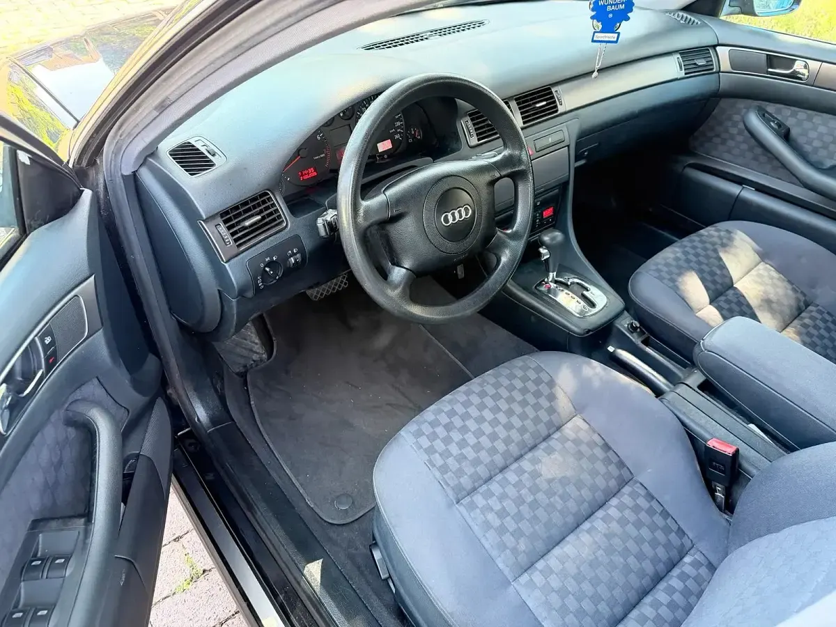 Gebraucht Audi A6 165 PS (121 kW) 2000 Blau Limousine