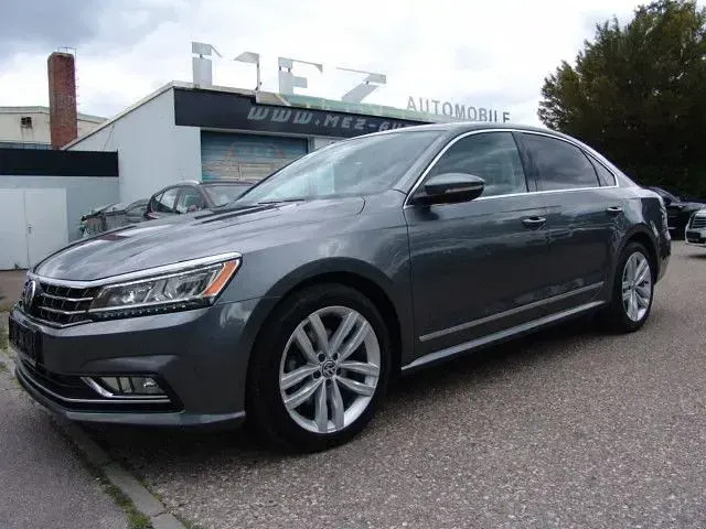 Gebraucht VW Passat 177 PS (130 kW) 2018 Grau Limousine