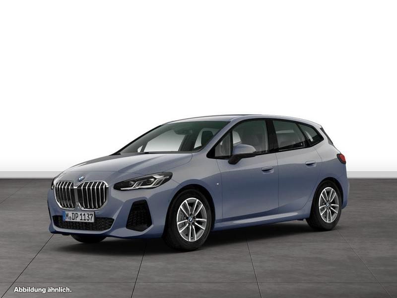 Grau Gebraucht 2025 BMW 220 Active Tourer M Sport Van / Kleinbus | 38.840 € (Fairer Preis) - Bild 1/4