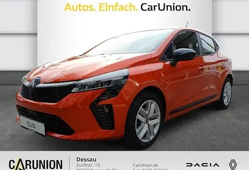 Nowe Renault Clio V Evolution 67 KM (49 kW) 2025 Pomarańczowy Sedan/Limuzyna