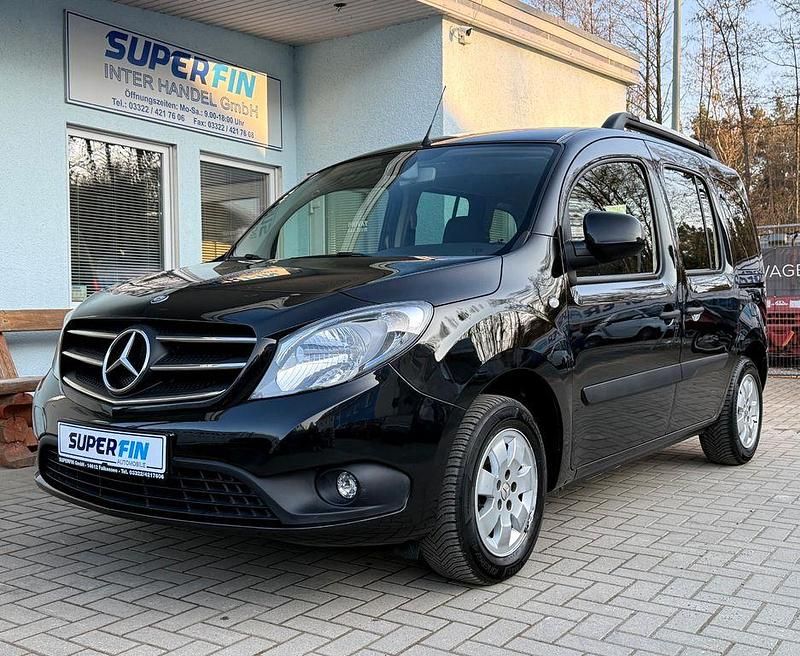 Gebraucht Mercedes Citan 111 Edition 110 PS (80 kW) 2018 Schwarz Kombi