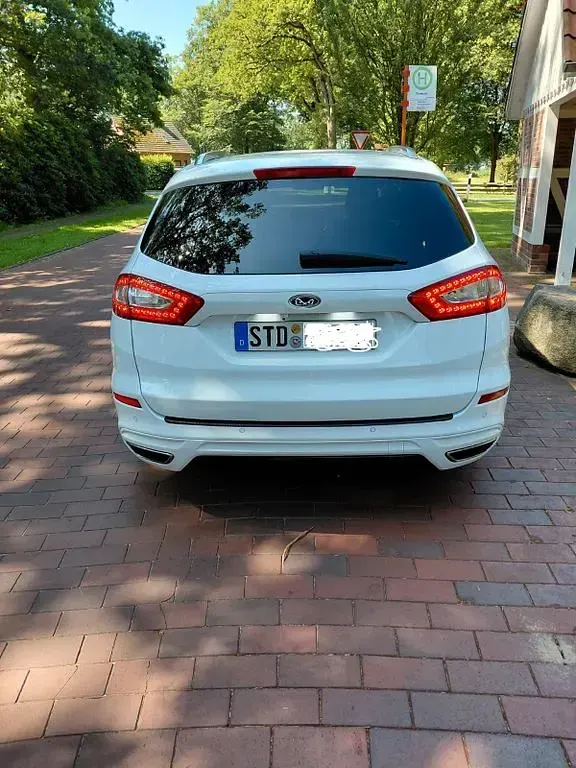Gebraucht Ford Mondeo ST-Line 203 PS (149 kW) 2015 Weiß Limousine