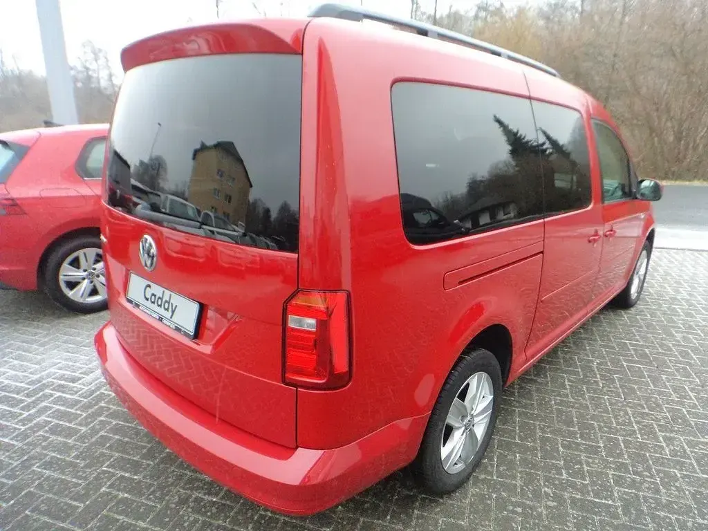 Gebraucht VW Caddy Comfortline 150 PS (110 kW) 2019 Rot Van / Kleinbus