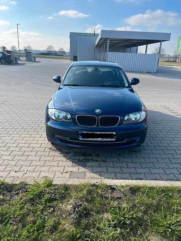 Gebraucht BMW 116 122 PS (89 kW) 2011 Blau Kleinwagen