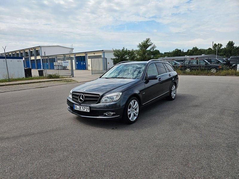 Grau Gebraucht 2009 Mercedes C250 Kombi | 7.500 € (Fairer Preis) - Bild 1/4