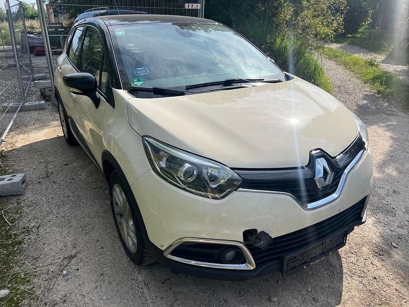 Schwarz Gebraucht 2013 Renault Captur Luxe SUV | 4.490 € (Fairer Preis) - Bild 1/4