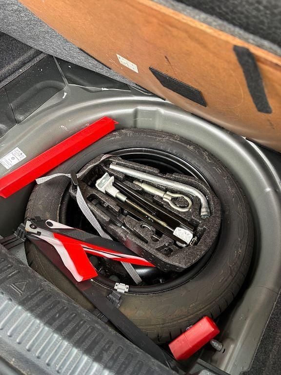 Gebraucht VW Polo Comfortline 90 PS (66 kW) 2012 Grau Kleinwagen