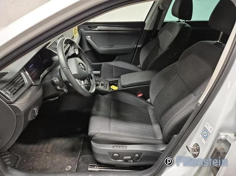 Gebraucht Skoda Superb Style 150 PS (110 kW) 2023 Weiß Limousine