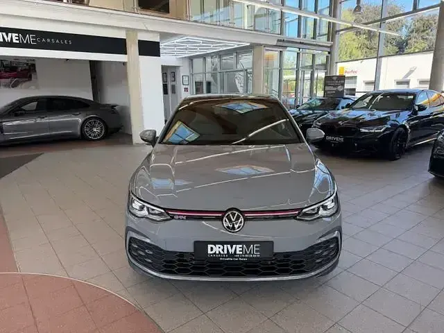 Gebraucht VW Golf VIII GTI 245 PS (180 kW) 2021 Grau Limousine