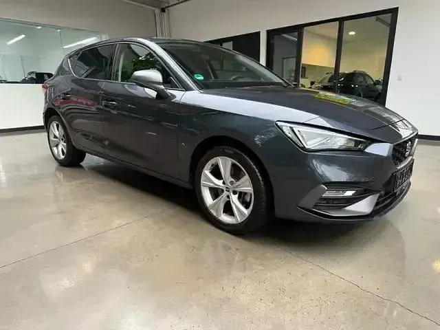 Gebraucht Seat Leon CONNECT 204 PS (150 kW) 2022 Magnetic tech grey Limousine
