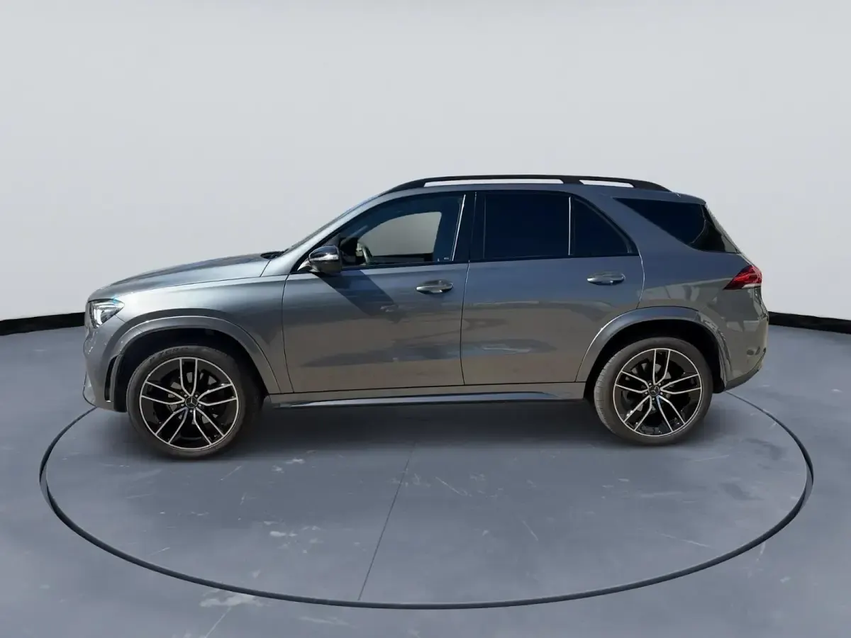 Gebraucht Mercedes GLE400 AMG line 330 PS (242 kW) 2022 Grau SUV
