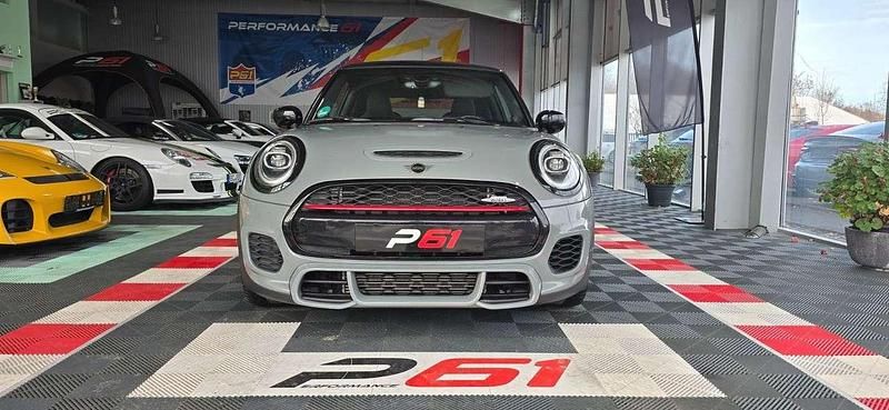 Gebraucht Mini John Cooper Works 231 PS (169 kW) 2020 Moonwalk grey (metallic) Kleinwagen