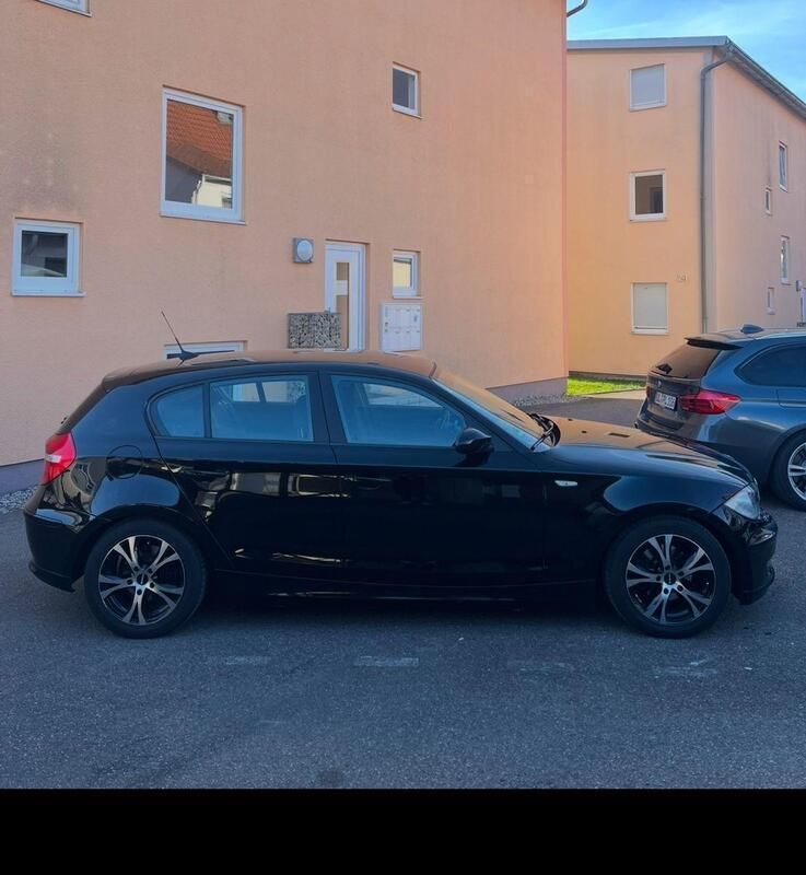 Schwarz Gebraucht 2008 BMW 116 Kleinwagen | 2.900 € (Fairer Preis) - Bild 1/4