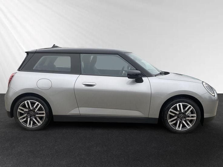 Gebraucht Mini Cooper 135 kW (184 PS) 2024 Melting silver metallic Kleinwagen