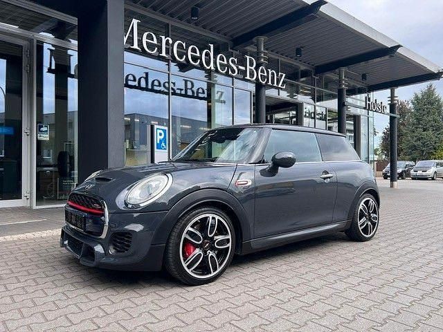 Grau Gebraucht 2016 Mini John Cooper Works Kleinwagen | 20.900 € (Fairer Preis) - Bild 1/4