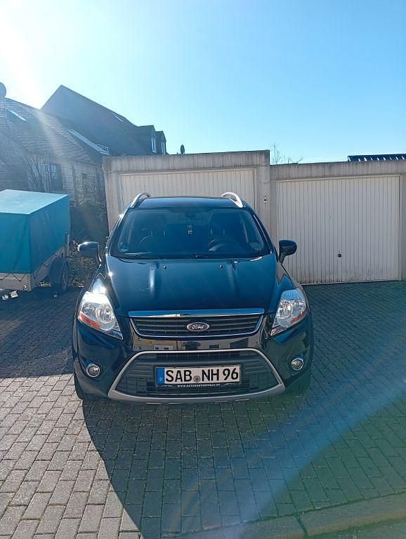 Gebraucht Ford Kuga Titanium 140 PS (102 kW) 2011 Schwarz SUV