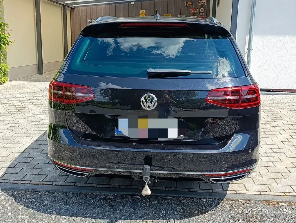 Używany VW Passat Highline 190 KM (139 kW) 2015 Czarny Kombi