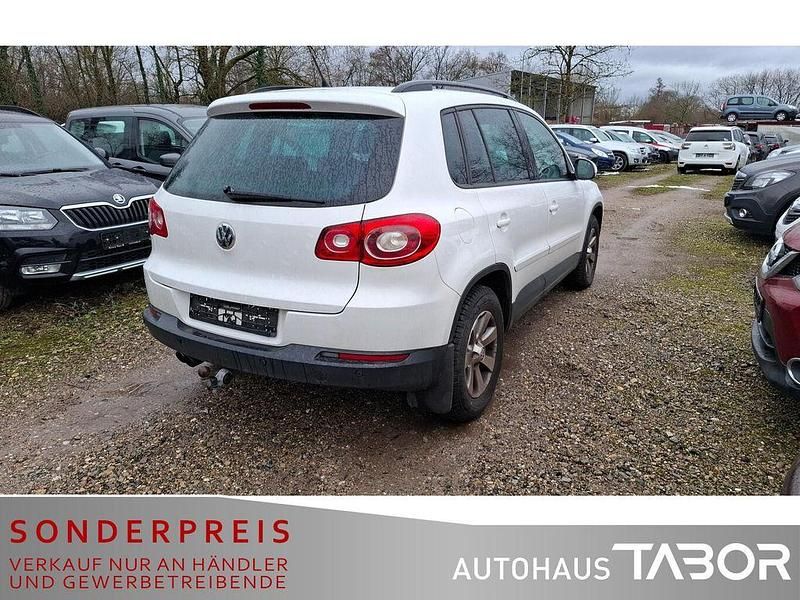 Gebraucht VW Tiguan 200 PS (147 kW) 2010 Candyweiß SUV