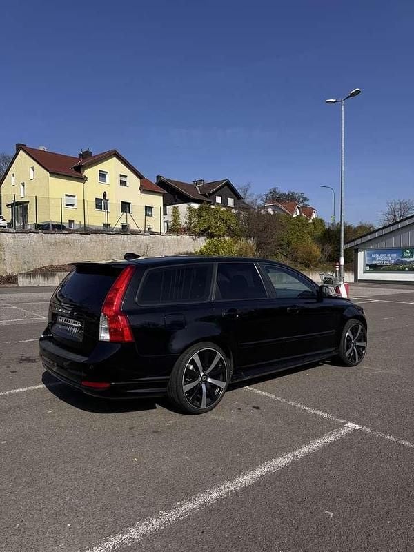 Gebraucht Volvo V50 R-Design 114 PS (83 kW) 2012 Kombi