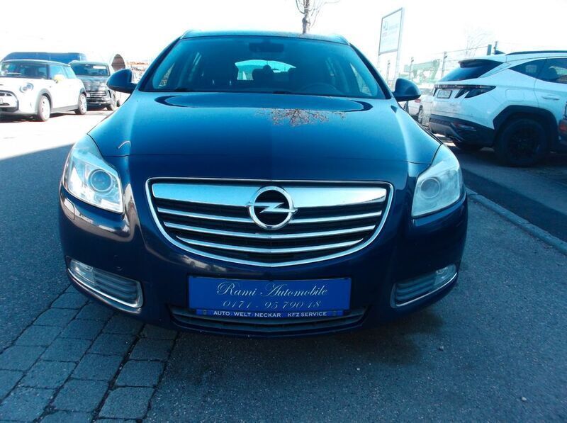 Blau Gebraucht 2011 Opel Insignia Innovation Kombi | 1.950 € (Superpreis) - Bild 1/4