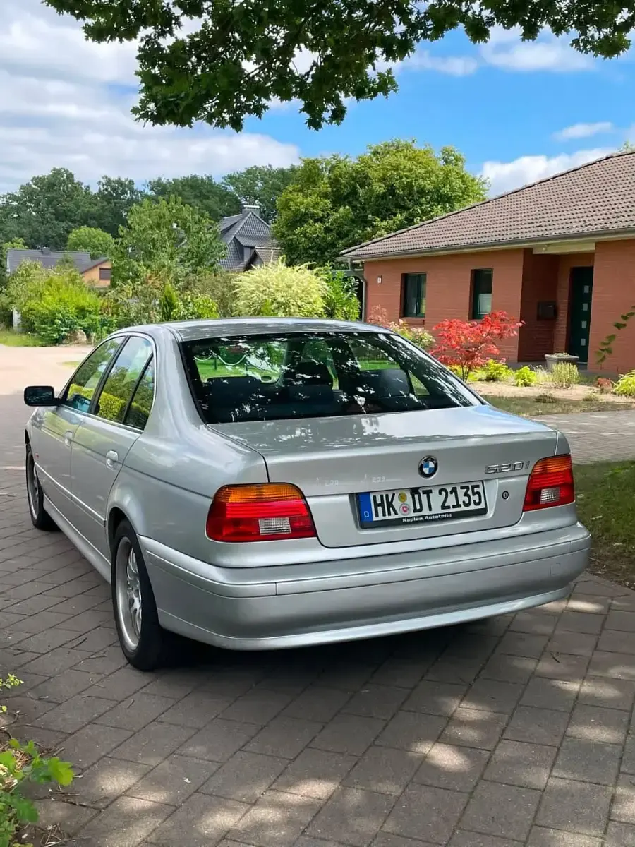Gebraucht BMW 520 170 PS (125 kW) 2001 Grau Limousine