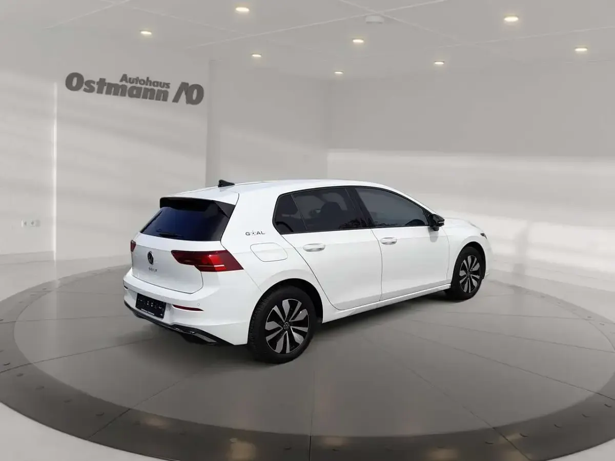 Gebraucht VW Golf VIII Goal 116 PS (85 kW) 2025 Pure white Limousine
