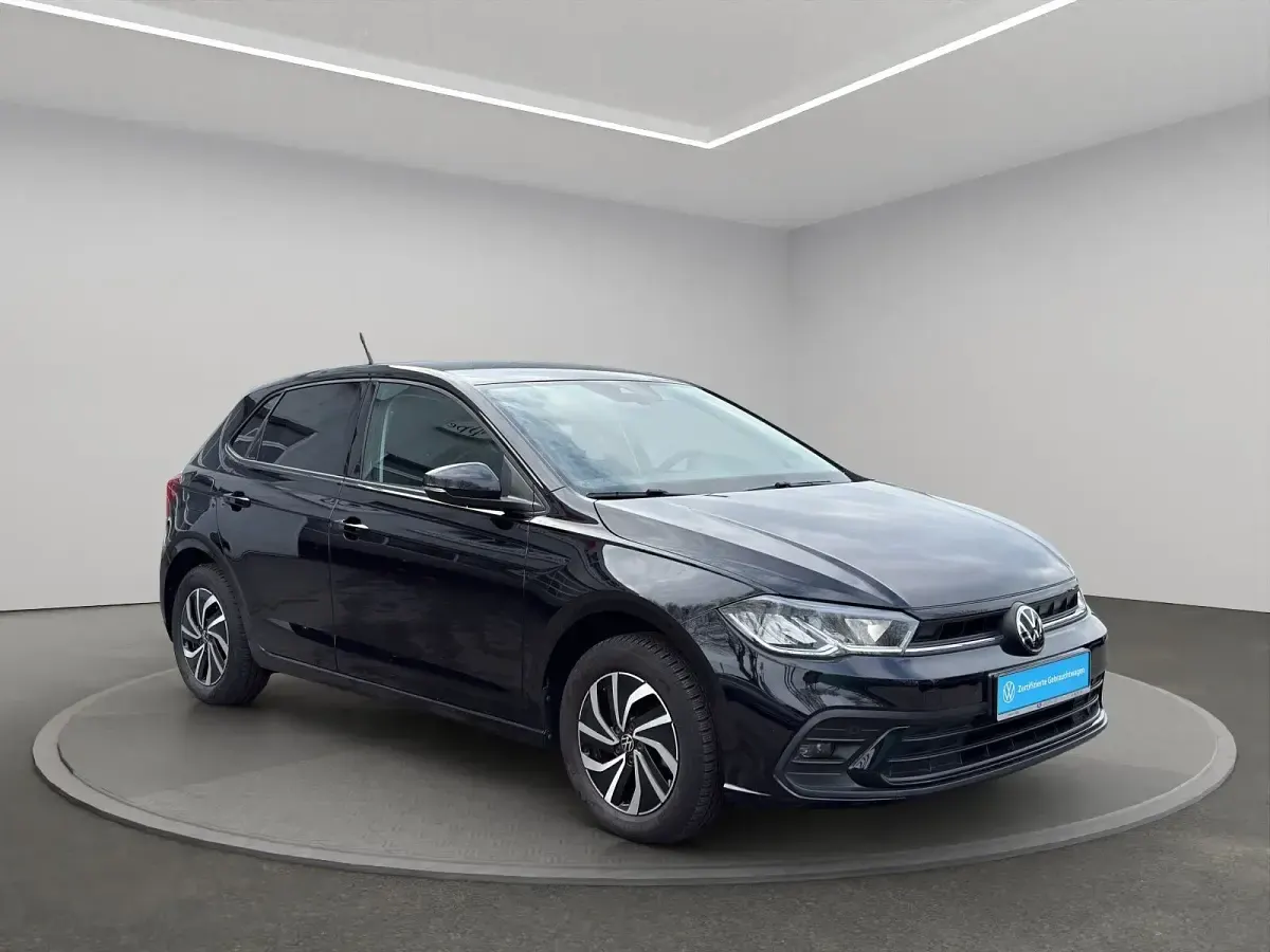 Gebraucht VW Polo Life 80 PS (58 kW) 2022 Schwarz Kleinwagen