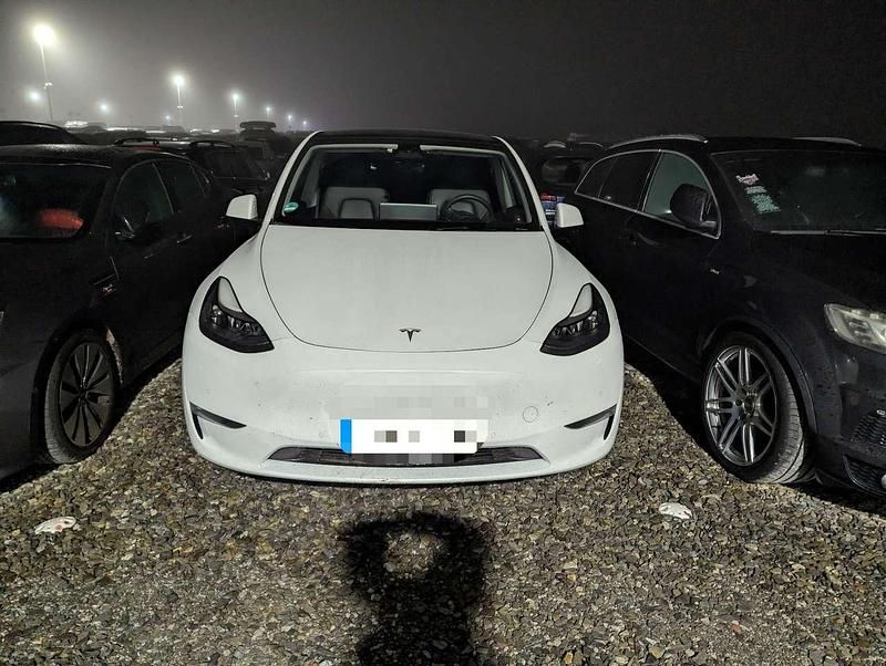 Gebraucht Tesla Model Y 378 kW (514 PS) 2021 SUV