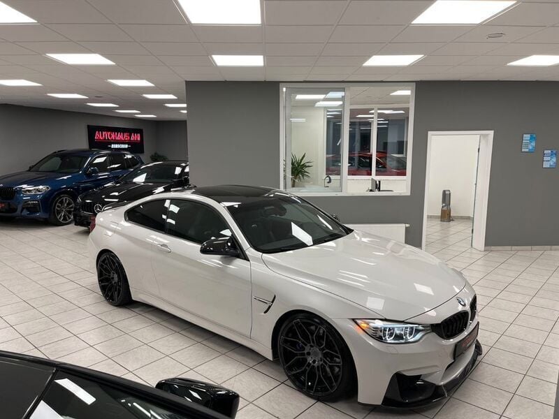 Weiß Gebraucht 2016 BMW M4 Sport Line Coupé | 47.900 € (Fairer Preis) - Bild 1/4
