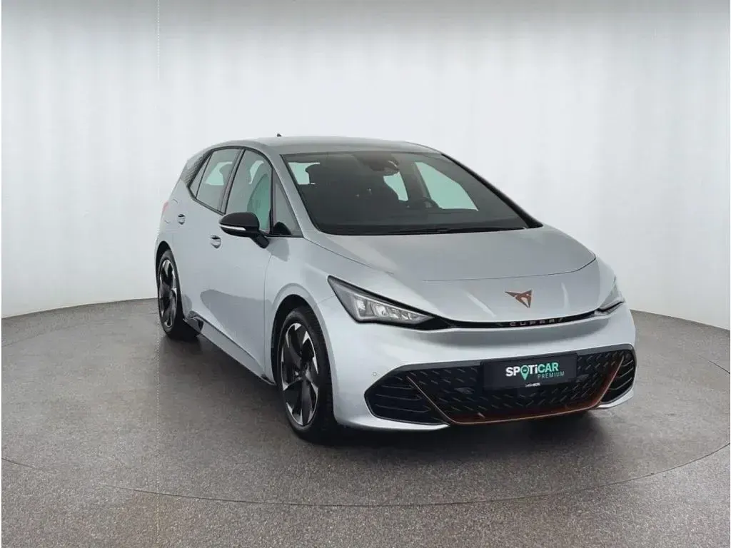 Gebraucht Cupra Born Basis 150 kW (204 PS) 2023 Silber Kleinwagen