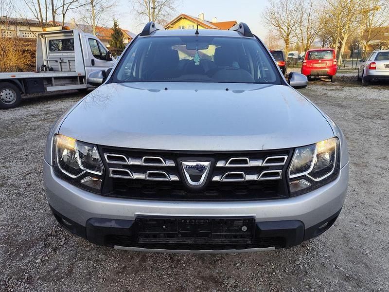 Gebraucht Dacia Duster Prestige 109 PS (80 kW) 2015 Grau SUV