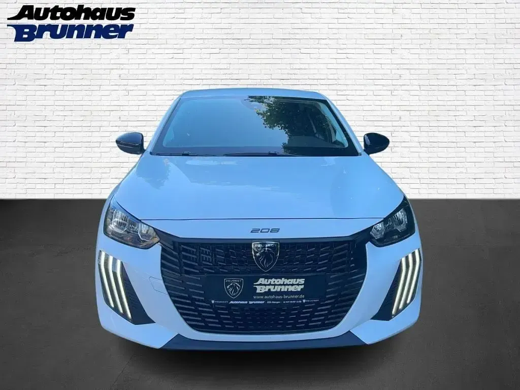 Gebraucht Peugeot 208 Style 101 PS (74 kW) 2024 Weiß Kleinwagen