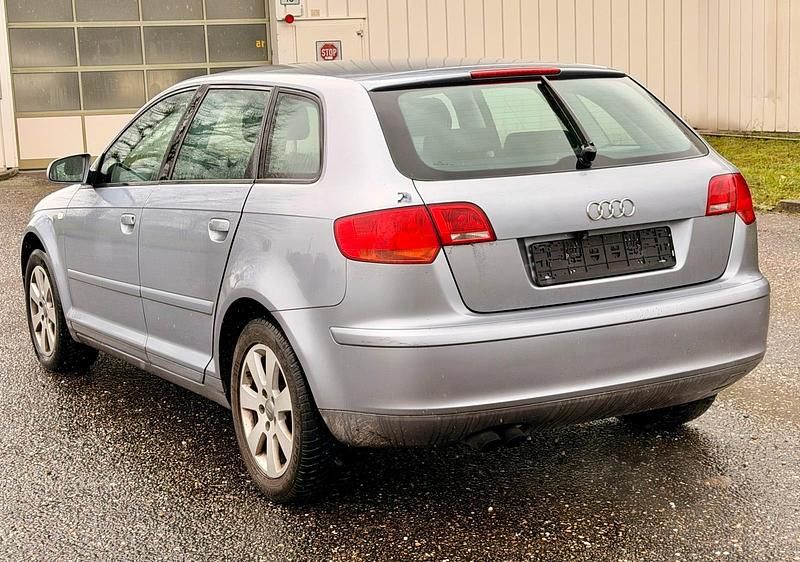 Gebraucht Audi A3 Sportback 140 PS (102 kW) 2004 Blau Kleinwagen