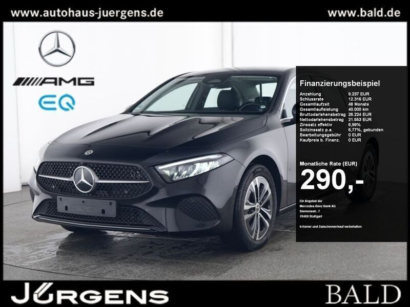 Schwarz nachtschwarz Gebraucht 2024 Mercedes A250 Progressive Limousine | 30.880 € (Guter Preis) - Bild 1/4