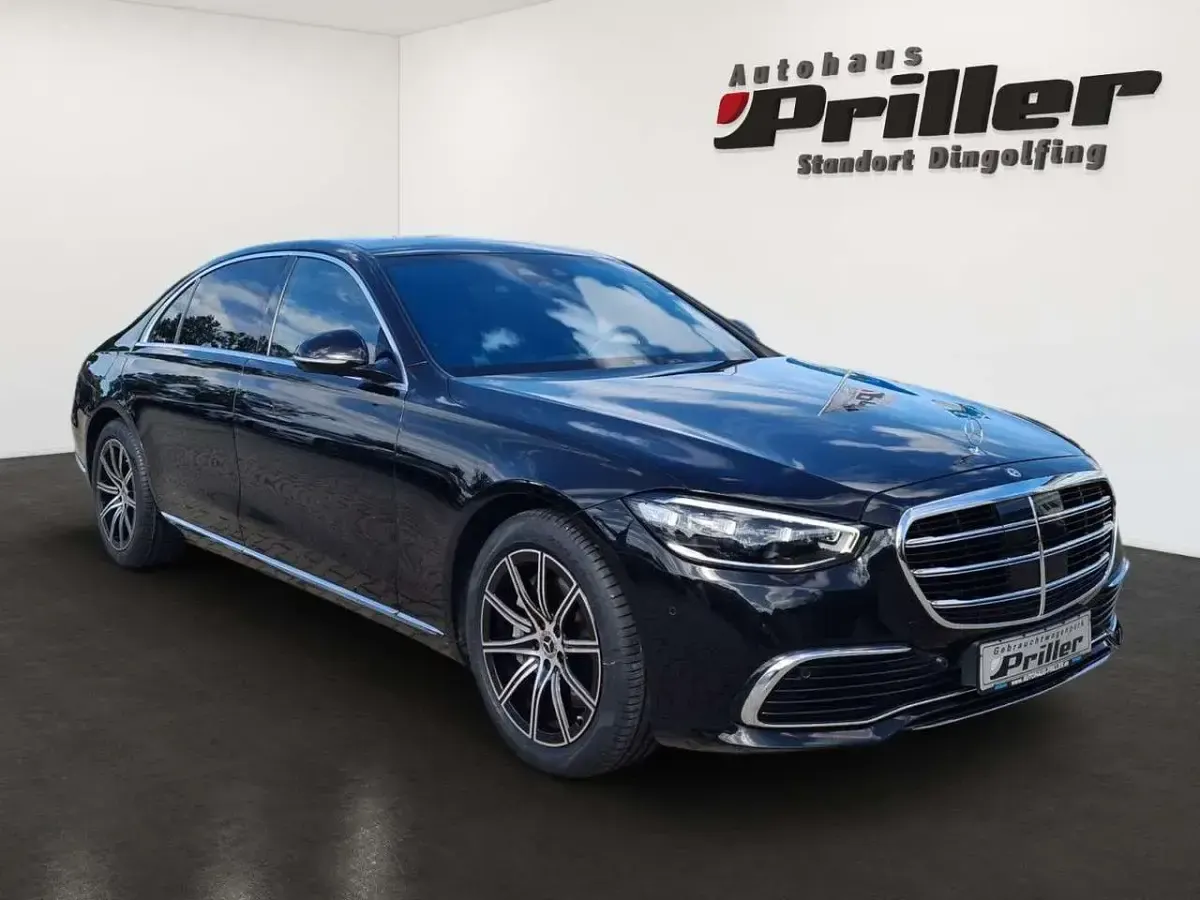Gebraucht Mercedes S580 503 PS (369 kW) 2021 Obsidianschwarz  metalliclack Limousine