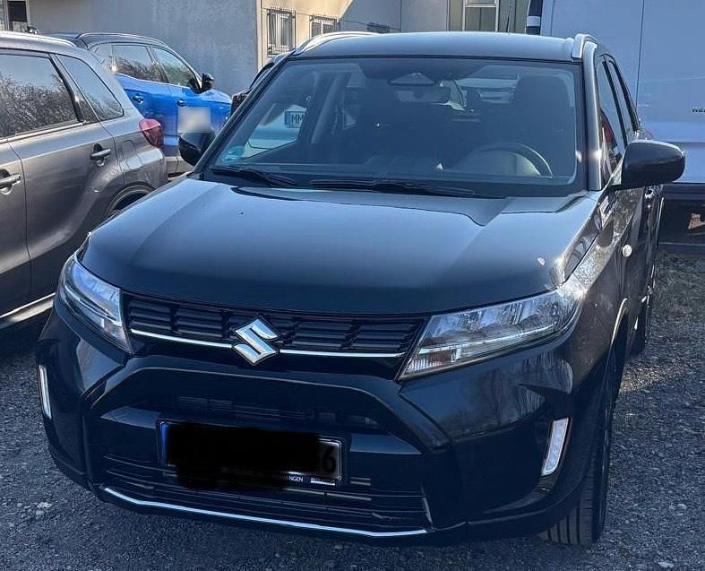 Gebraucht Suzuki Vitara 129 PS (94 kW) 2025 Schwarz SUV
